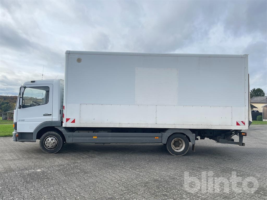 Camión caja cerrada Mercedes Benz Atego 815: foto 20