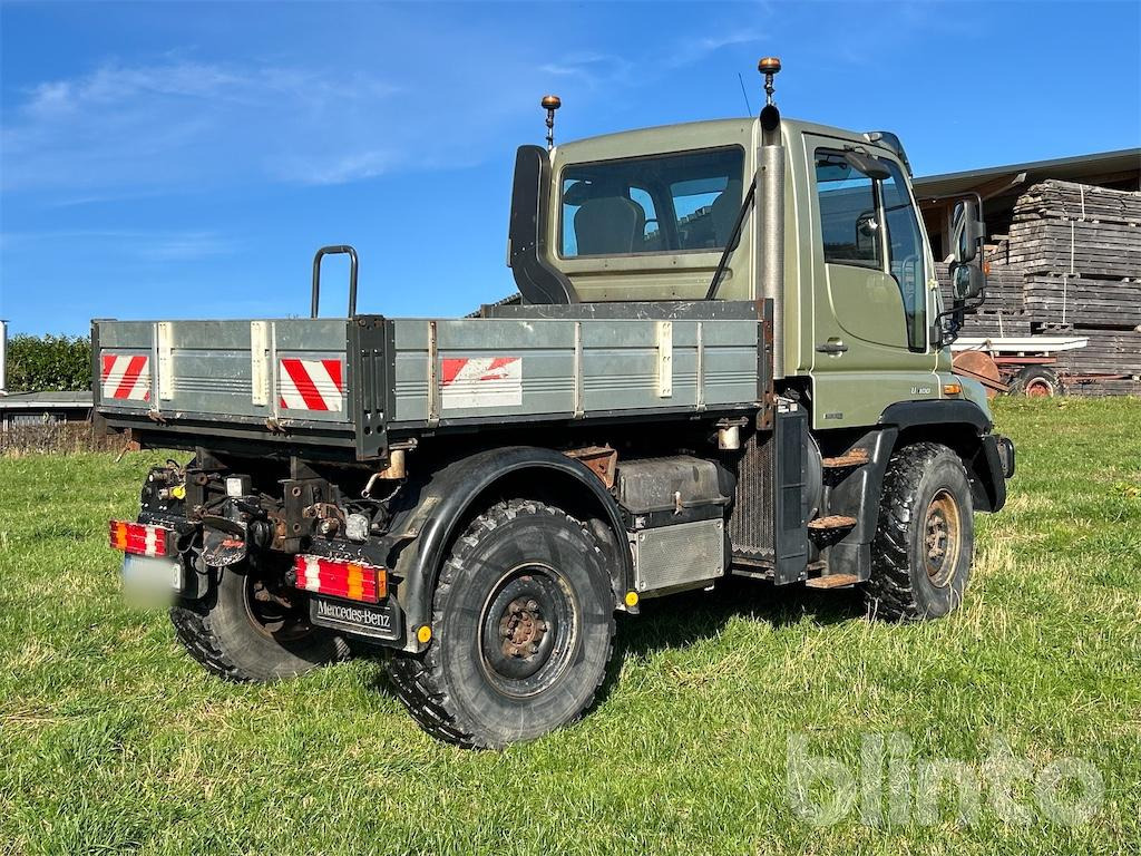 Mercedes-Benz U300 (2010) - Camión caja abierta: foto 3 Mercedes-Benz U300 (2010) - Camión caja abierta: foto 3