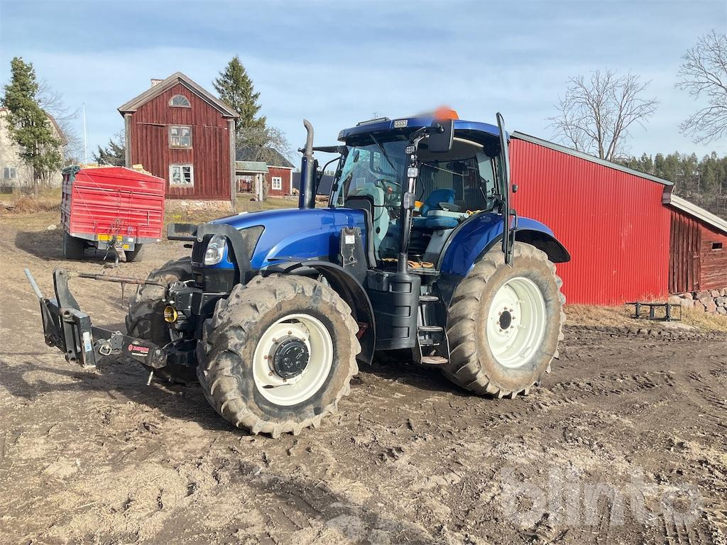 NEW HOLLAND T6080 - Tractor: foto 2 NEW HOLLAND T6080 - Tractor: foto 2