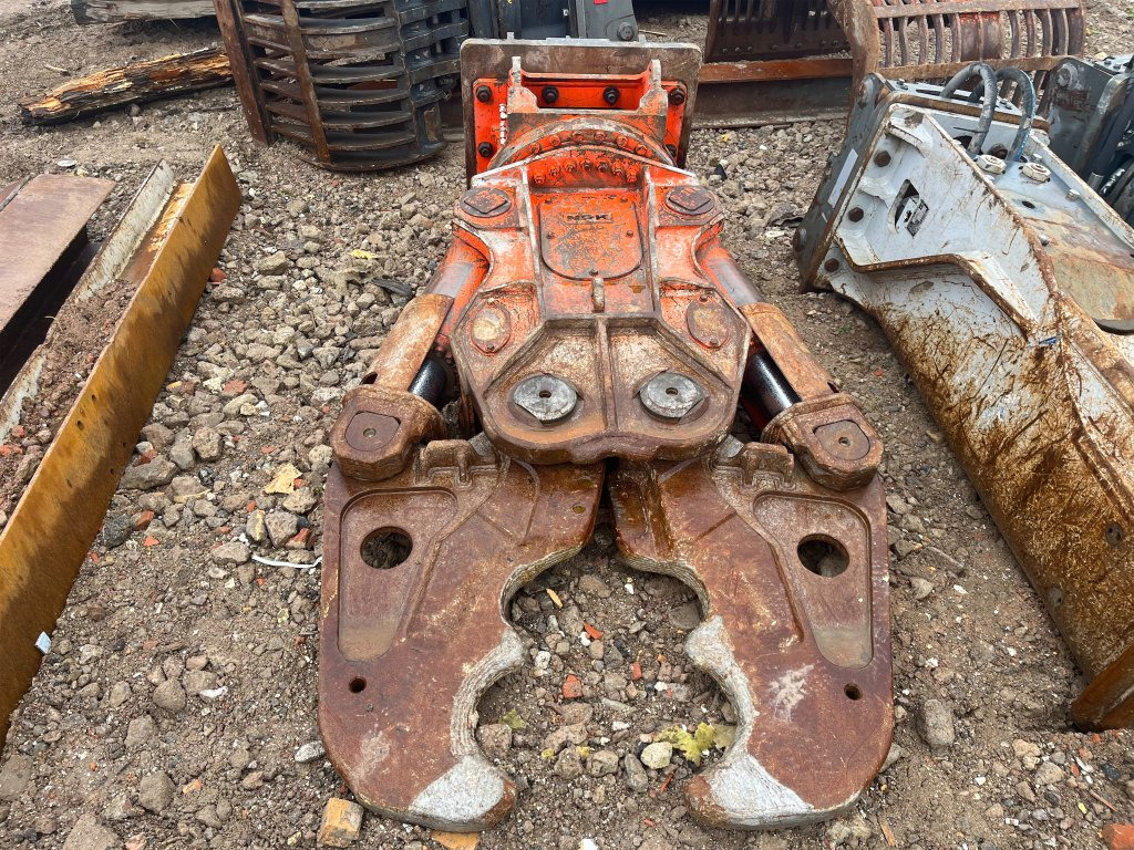 NPK SV250 - Cizalla de demolición: foto 1 NPK SV250 - Cizalla de demolición: foto 1