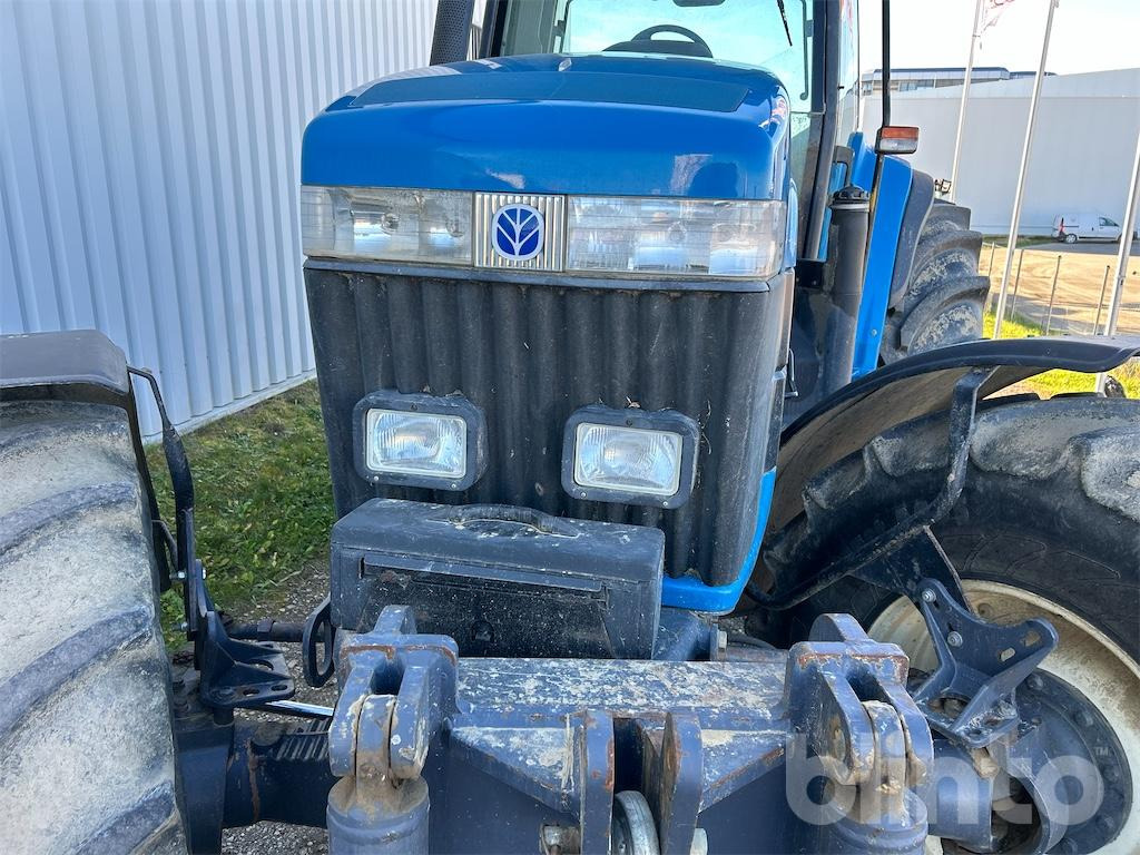 Tractor New Holland 8870 (1999): foto 16 Tractor New Holland 8870 (1999): foto 16