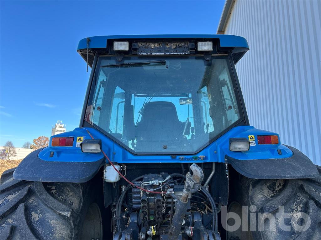 Tractor New Holland 8870 (1999): foto 45 Tractor New Holland 8870 (1999): foto 45