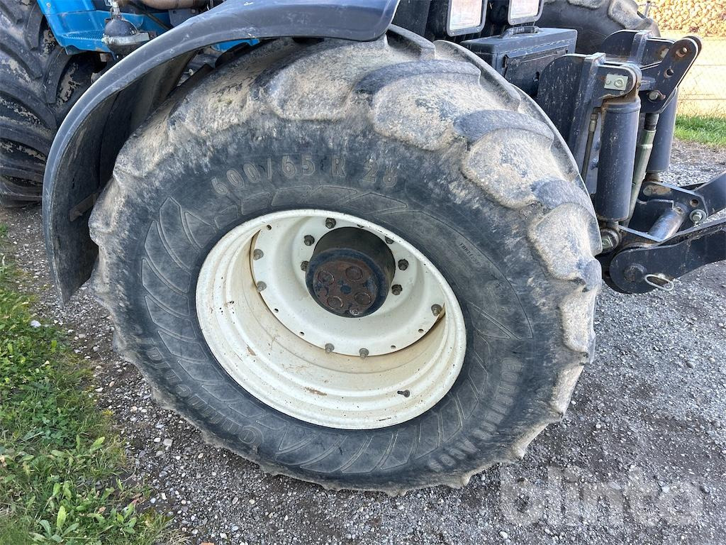 Tractor New Holland 8870 (1999): foto 9 Tractor New Holland 8870 (1999): foto 9