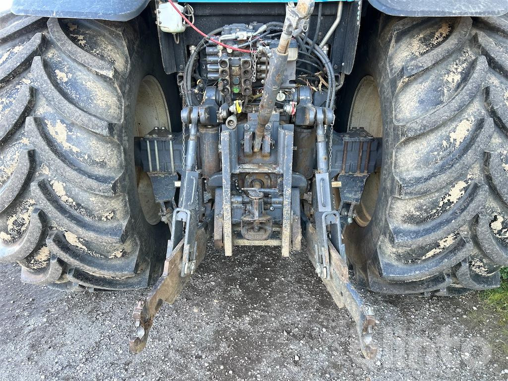 Tractor New Holland 8870 (1999): foto 33 Tractor New Holland 8870 (1999): foto 33