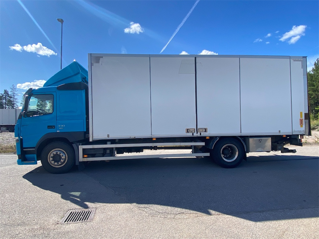 VOLVO FM 4*2 330 - Otra maquinaria: foto 2 VOLVO FM 4*2 330 - Otra maquinaria: foto 2
