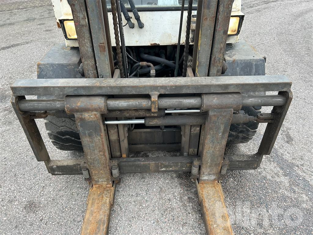 Carretilla elevadora Stocka 3,9-500 DBH: foto 17 Carretilla elevadora Stocka 3,9-500 DBH: foto 17