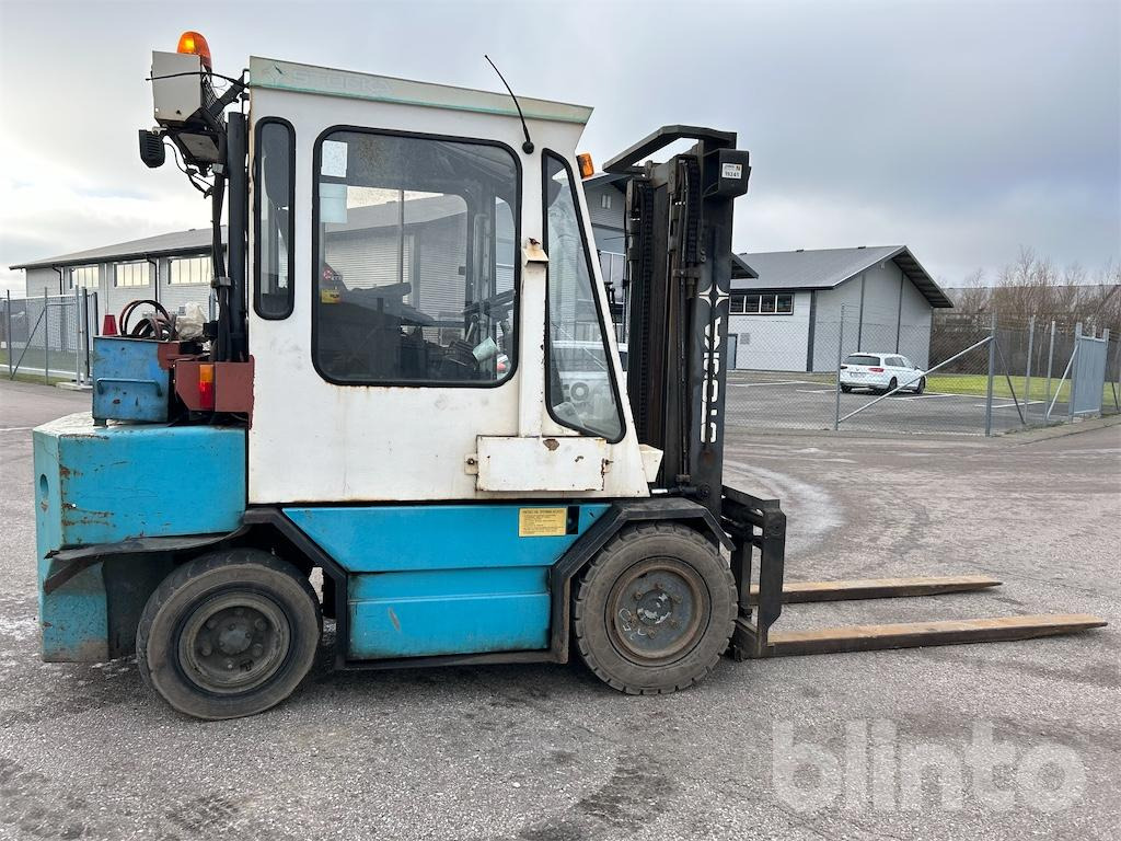 Carretilla elevadora Stocka 3,9-500 DBH: foto 6 Carretilla elevadora Stocka 3,9-500 DBH: foto 6