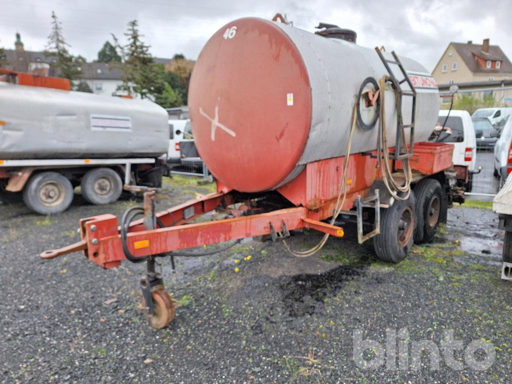 Strassmayer TS 5000 (1993) - Cisterna de riego asfáltico: foto 1 Strassmayer TS 5000 (1993) - Cisterna de riego asfáltico: foto 1