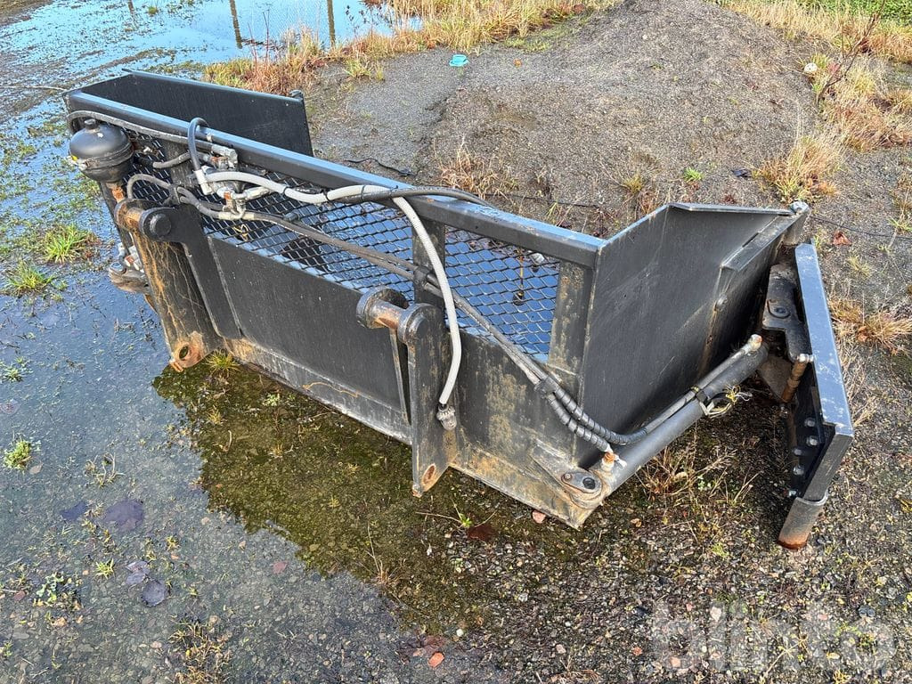 Terex TL80 fäste - Cazo cargador: foto 4 Terex TL80 fäste - Cazo cargador: foto 4