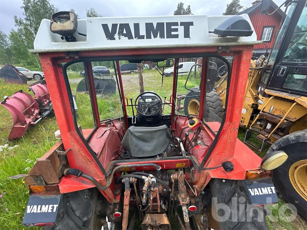 Tractor VALMET 604: foto 25