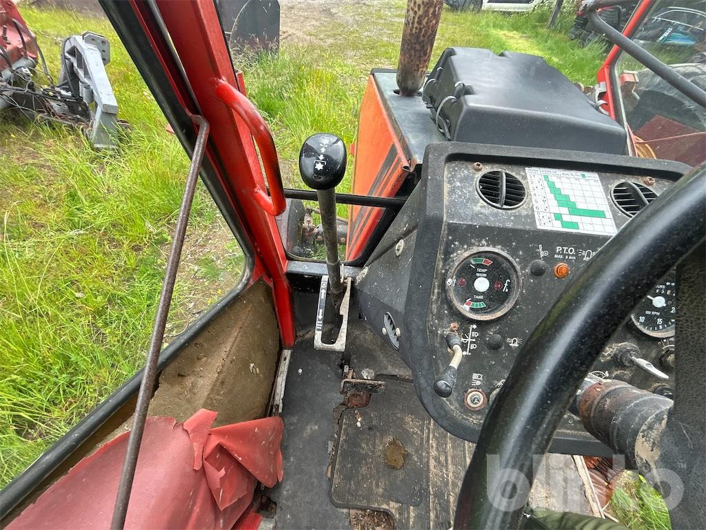 Tractor VALMET 604: foto 35