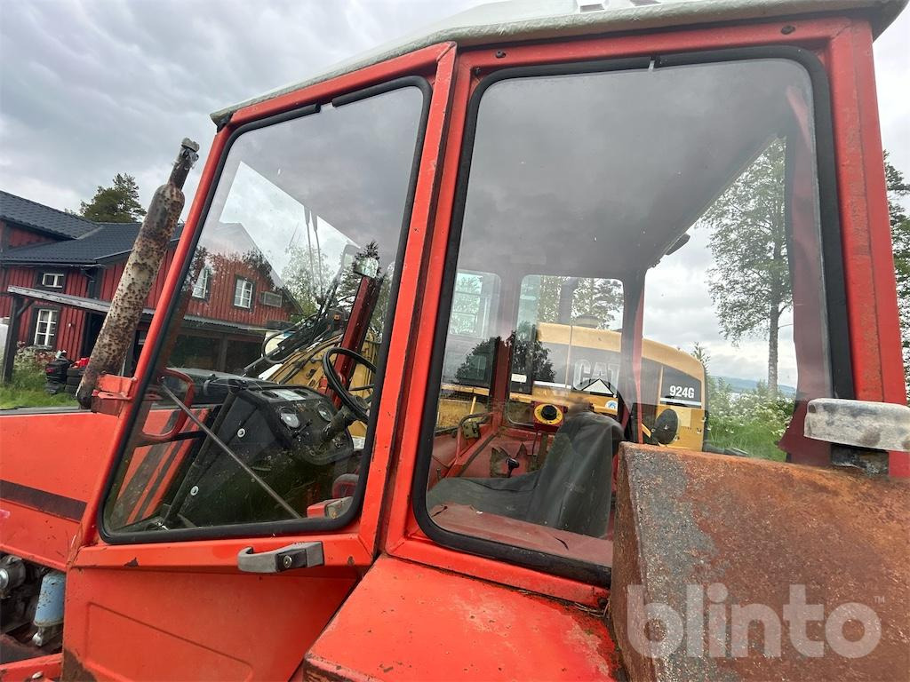 Tractor VALMET 604: foto 9