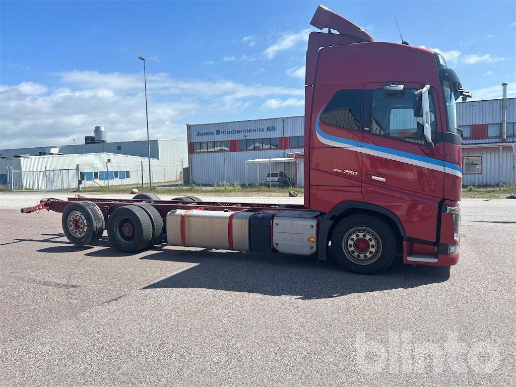 VOLVO FH16 750 - Camión chasis: foto 5 VOLVO FH16 750 - Camión chasis: foto 5
