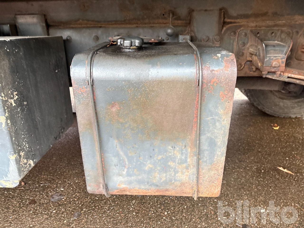 Camión volquete, Camión grúa VOLVO FL614 4X2: foto 45