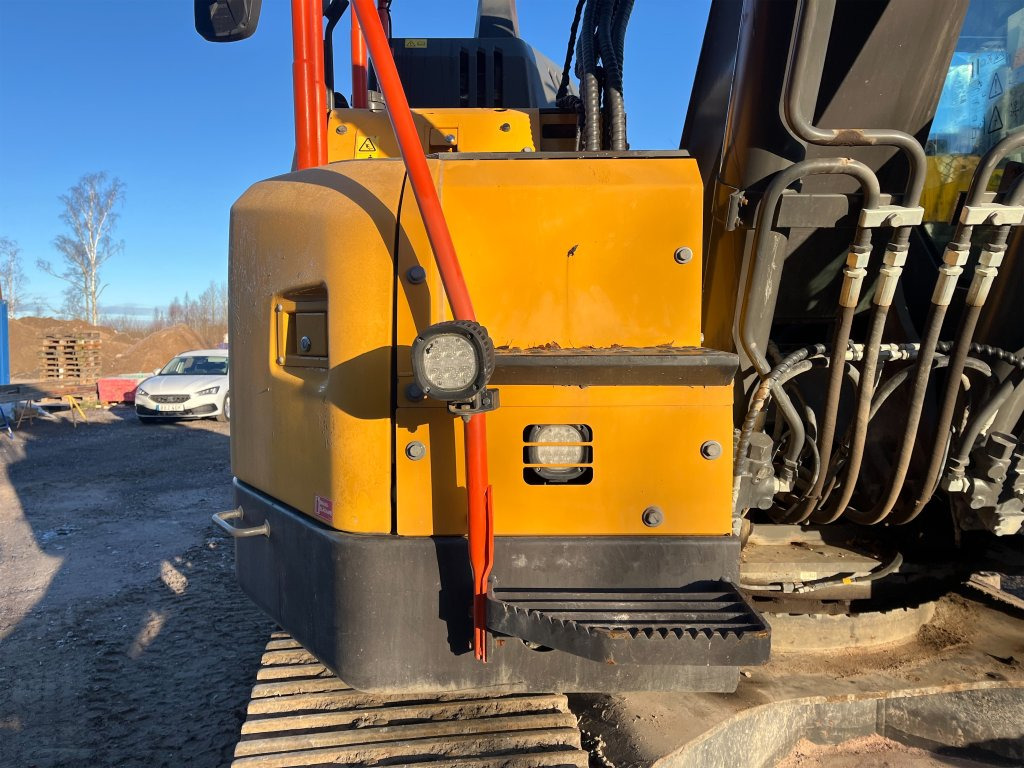 Excavadora de cadenas Volvo EC235EL: foto 32 Excavadora de cadenas Volvo EC235EL: foto 32