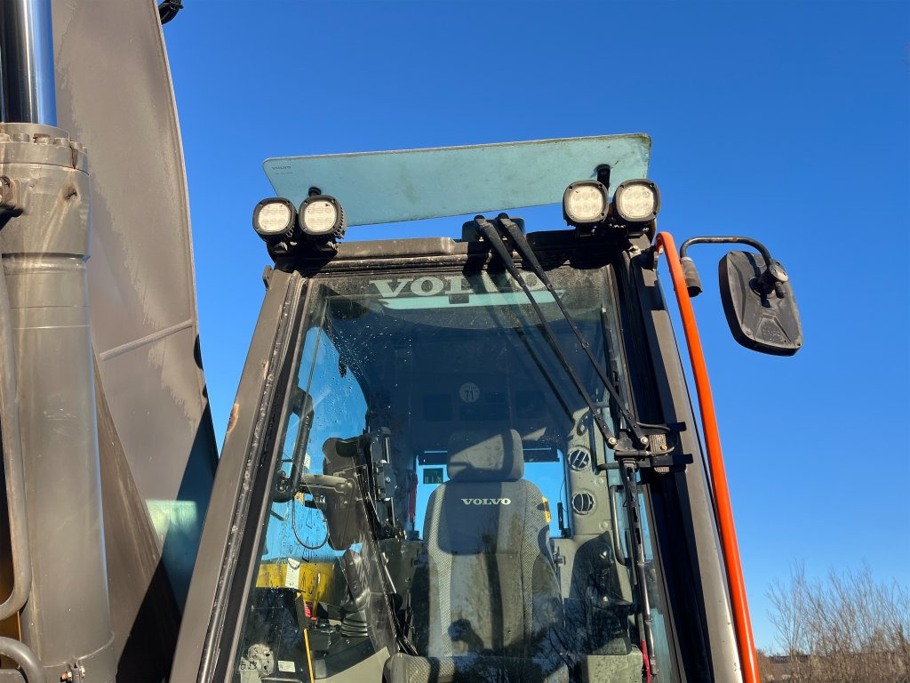 Excavadora de cadenas Volvo EC235EL: foto 24 Excavadora de cadenas Volvo EC235EL: foto 24