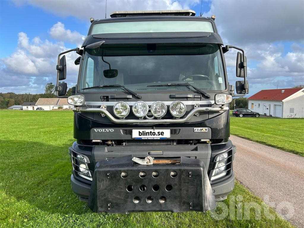 Volvo FMX460 6x2 HIAB Ultima 18T - Camión multibasculante: foto 2 Volvo FMX460 6x2 HIAB Ultima 18T - Camión multibasculante: foto 2