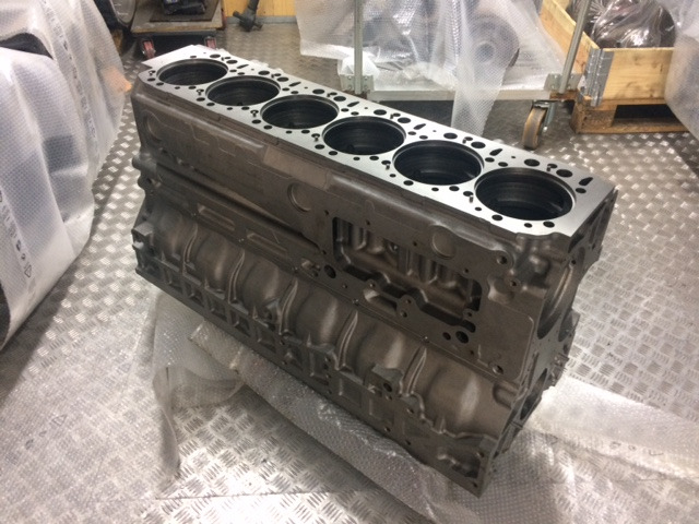 BASAMENTO MAN D2876LUE623 / D2876LOH20 / D2876LOH21 - Cárter: foto 1 BASAMENTO MAN D2876LUE623 / D2876LOH20 / D2876LOH21 - Cárter: foto 1