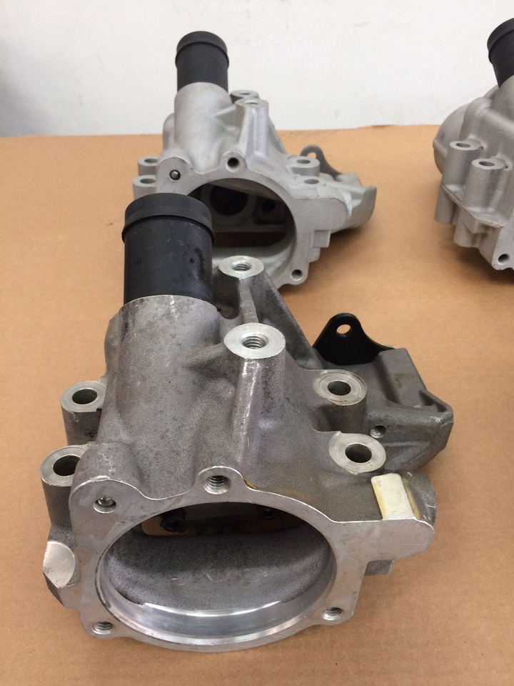 CARCASSA RIDUTTORE PER POMPA CARBURANTE ALTA PRESSIONE - MOTORI MAN D2066 / D2676 - Sistema de combustible para Camión: foto 3 CARCASSA RIDUTTORE PER POMPA CARBURANTE ALTA PRESSIONE - MOTORI MAN D2066 / D2676 - Sistema de combustible para Camión: foto 3