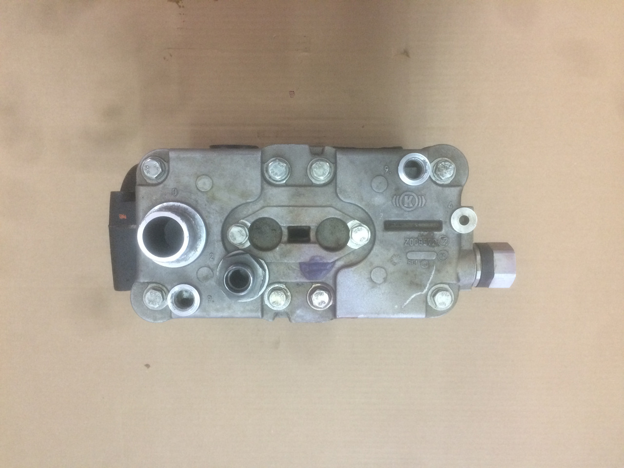 COMPRESSORE ARIA BICILINDRICO SENZA PRESA DI FORZA MAN / KNORR - Compresor de aire: foto 5 COMPRESSORE ARIA BICILINDRICO SENZA PRESA DI FORZA MAN / KNORR - Compresor de aire: foto 5