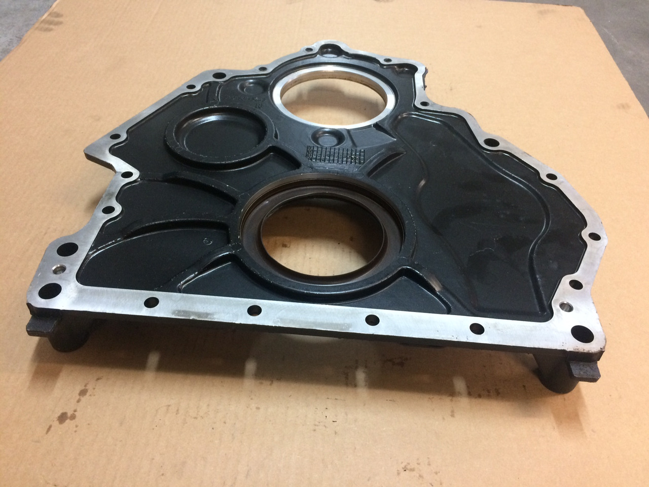 COPERCHIO BASAMENTO MAN 51015015025 - Cárter para Camión: foto 5 COPERCHIO BASAMENTO MAN 51015015025 - Cárter para Camión: foto 5