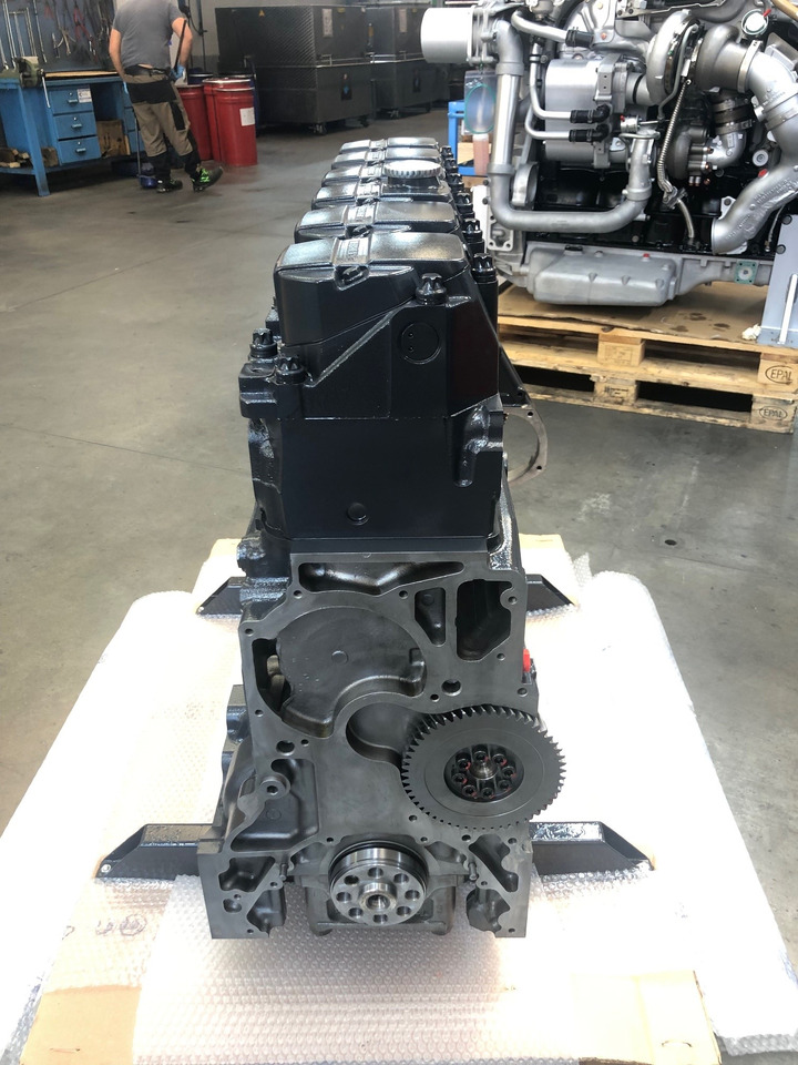 LONGBLOCK LIEBHERR D846 - Bloque de cilindros: foto 5 LONGBLOCK LIEBHERR D846 - Bloque de cilindros: foto 5