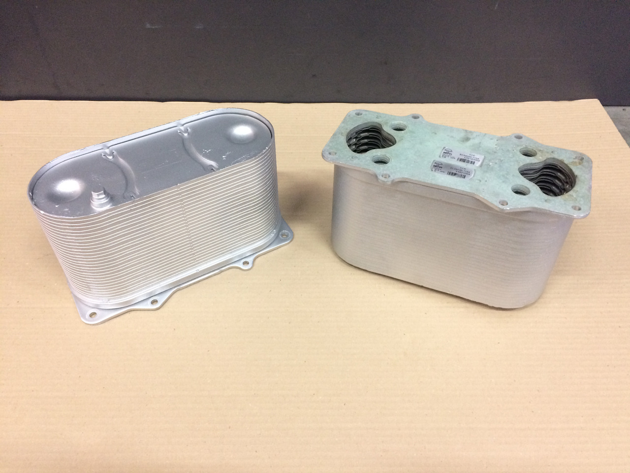 RADIATORE ARIA COMBURENTE - MOTORI MAN D2066 - D2676 - EURO 6 - Sistema de refrigeración para Camión: foto 3 RADIATORE ARIA COMBURENTE - MOTORI MAN D2066 - D2676 - EURO 6 - Sistema de refrigeración para Camión: foto 3