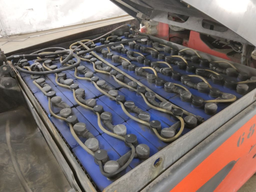 Linde E30L-01 - Carretilla elevadora eléctrica: foto 4 Linde E30L-01 - Carretilla elevadora eléctrica: foto 4