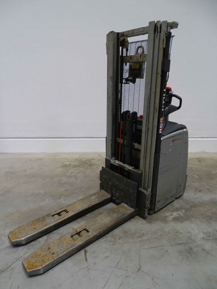 Still EXV14 - Apilador: foto 1 Still EXV14 - Apilador: foto 1