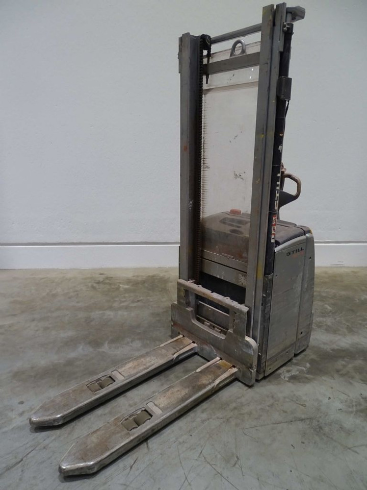 Still EXV14 - Apilador: foto 1 Still EXV14 - Apilador: foto 1