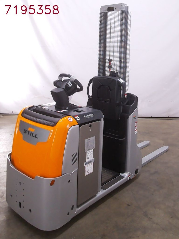 Still LTX-FF10/BATT.NEU - Remolcadora: foto 2 Still LTX-FF10/BATT.NEU - Remolcadora: foto 2