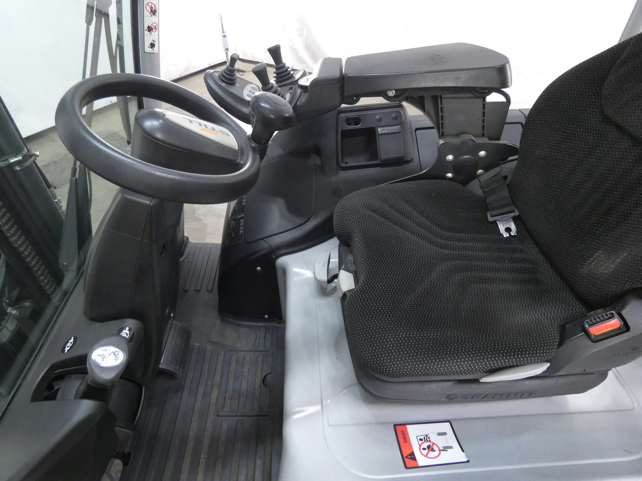 Still RX60-25 - Carretilla elevadora eléctrica: foto 3 Still RX60-25 - Carretilla elevadora eléctrica: foto 3