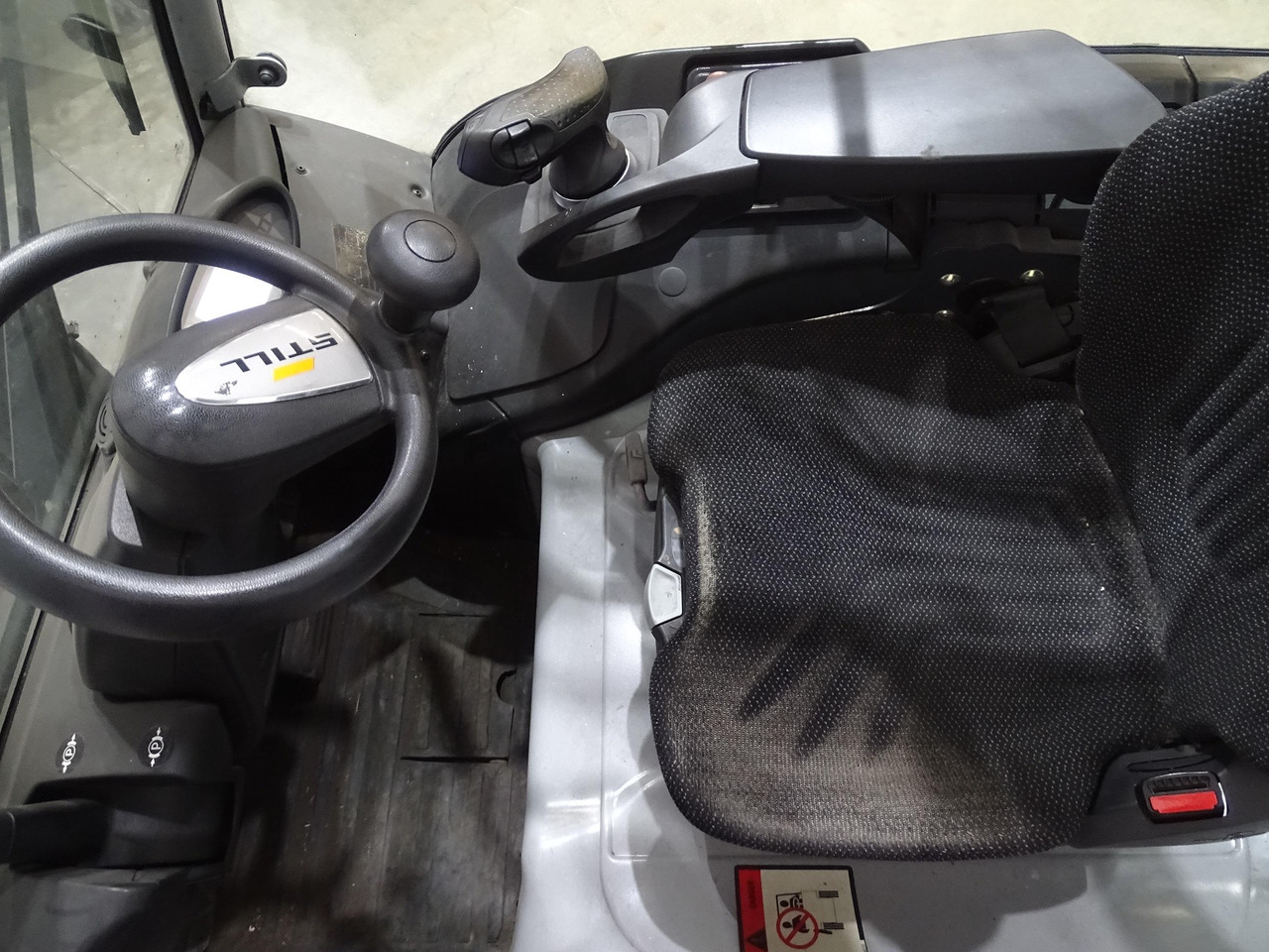 Still RX60-30 - Carretilla elevadora eléctrica: foto 3 Still RX60-30 - Carretilla elevadora eléctrica: foto 3