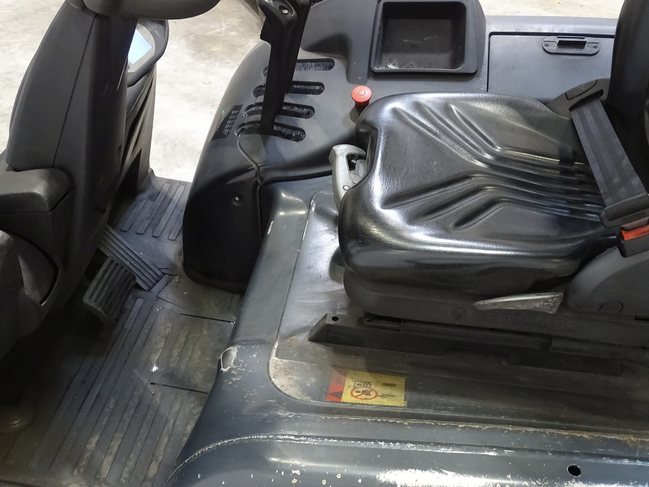 Still RX60-45 - Carretilla elevadora eléctrica: foto 3 Still RX60-45 - Carretilla elevadora eléctrica: foto 3