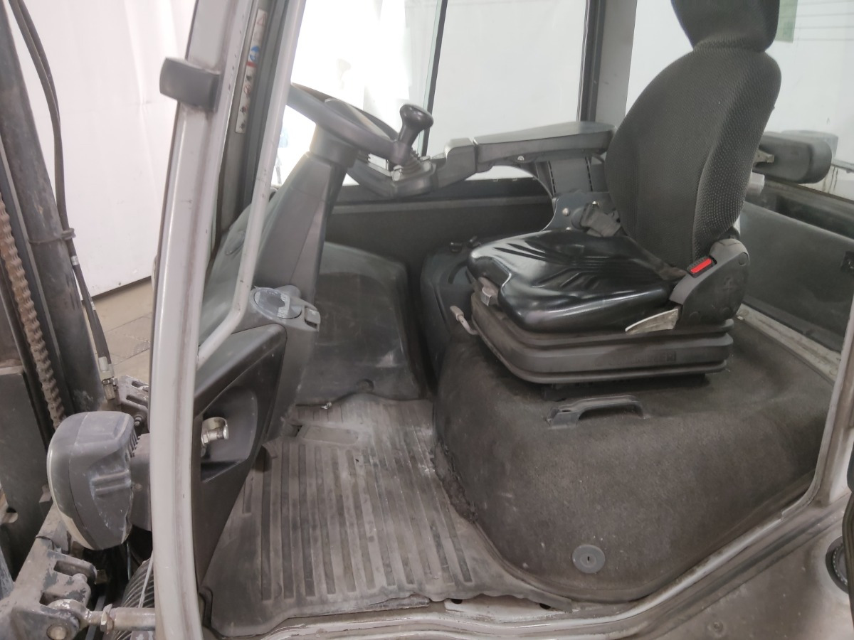 Still RX70-45 - Carretilla elevadora diésel: foto 3 Still RX70-45 - Carretilla elevadora diésel: foto 3