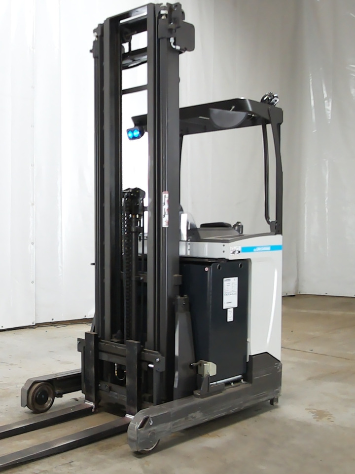 UniCarriers ULS140DTFVXE675 - Retráctil: foto 1 UniCarriers ULS140DTFVXE675 - Retráctil: foto 1
