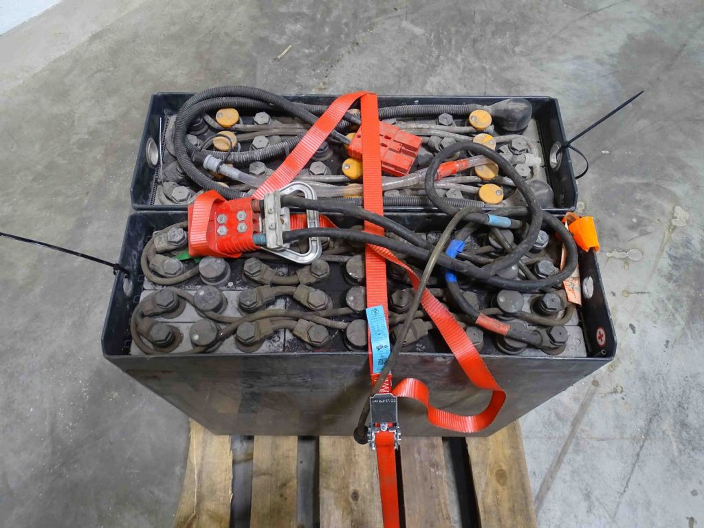 Weitere 2XBATTERIEN - Acumulador para Equipo de manutención: foto 3 Weitere 2XBATTERIEN - Acumulador para Equipo de manutención: foto 3