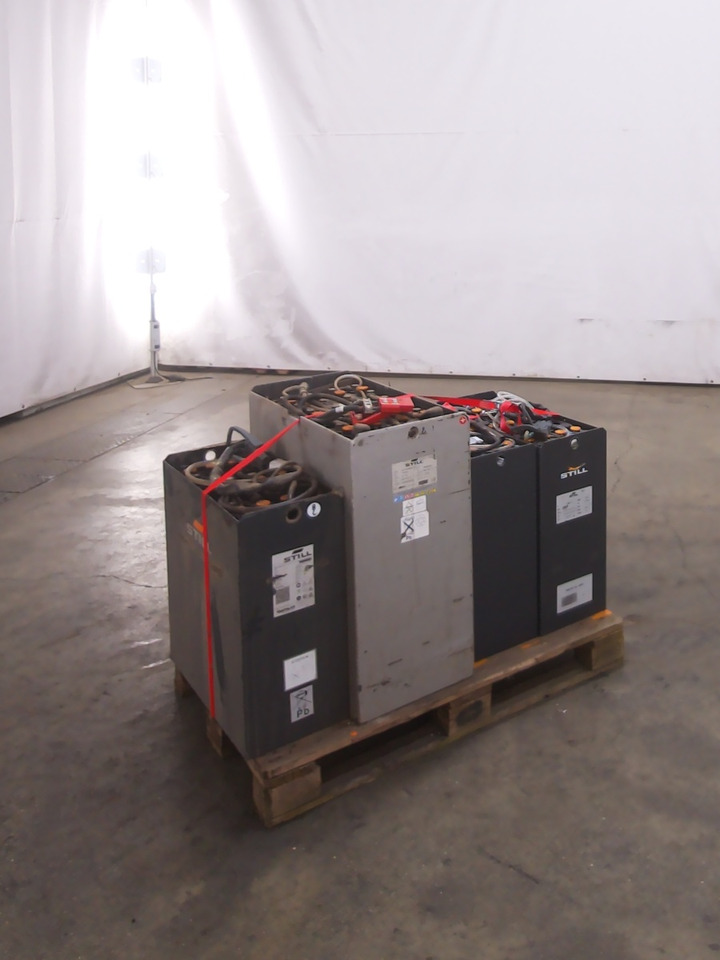 Weitere 4XBATTERIEN - Acumulador para Equipo de manutención: foto 1 Weitere 4XBATTERIEN - Acumulador para Equipo de manutención: foto 1