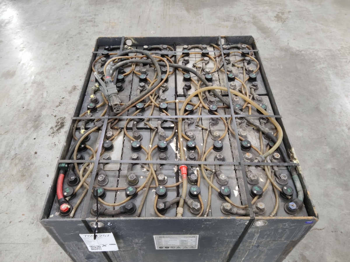 Weitere 80V775AH - Acumulador para Equipo de manutención: foto 3 Weitere 80V775AH - Acumulador para Equipo de manutención: foto 3