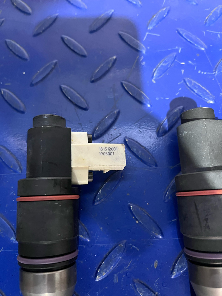 DELPHI 1905001 - Inyector: foto 3 DELPHI 1905001 - Inyector: foto 3