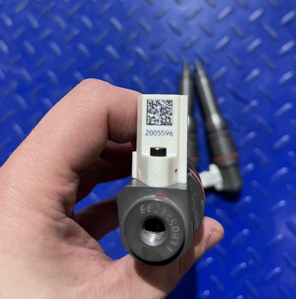 DELPHI 2005596 - Inyector: foto 3 DELPHI 2005596 - Inyector: foto 3