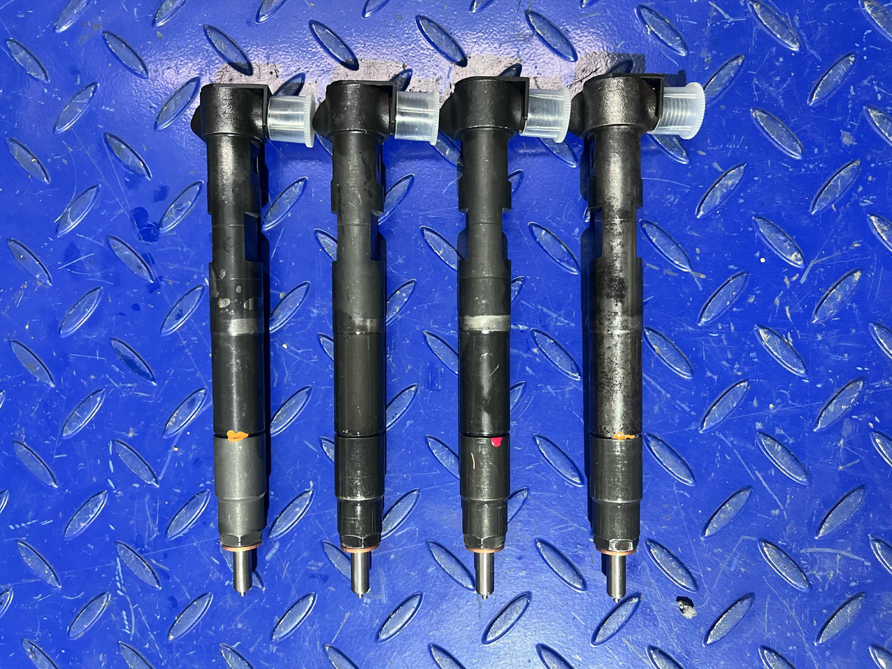 DELPHI EURO 5 Mercedes Benz A6510704987 - Inyector: foto 1 DELPHI EURO 5 Mercedes Benz A6510704987 - Inyector: foto 1