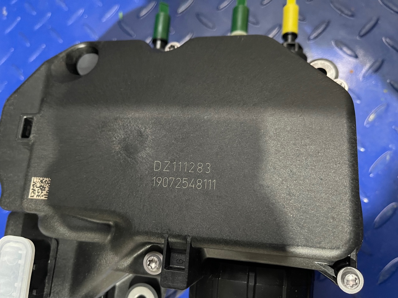 John Deere 8400 Harvester SCR Pump DZ111283 - Sistema de escape para Cosechadora: foto 4 John Deere 8400 Harvester SCR Pump DZ111283 - Sistema de escape para Cosechadora: foto 4
