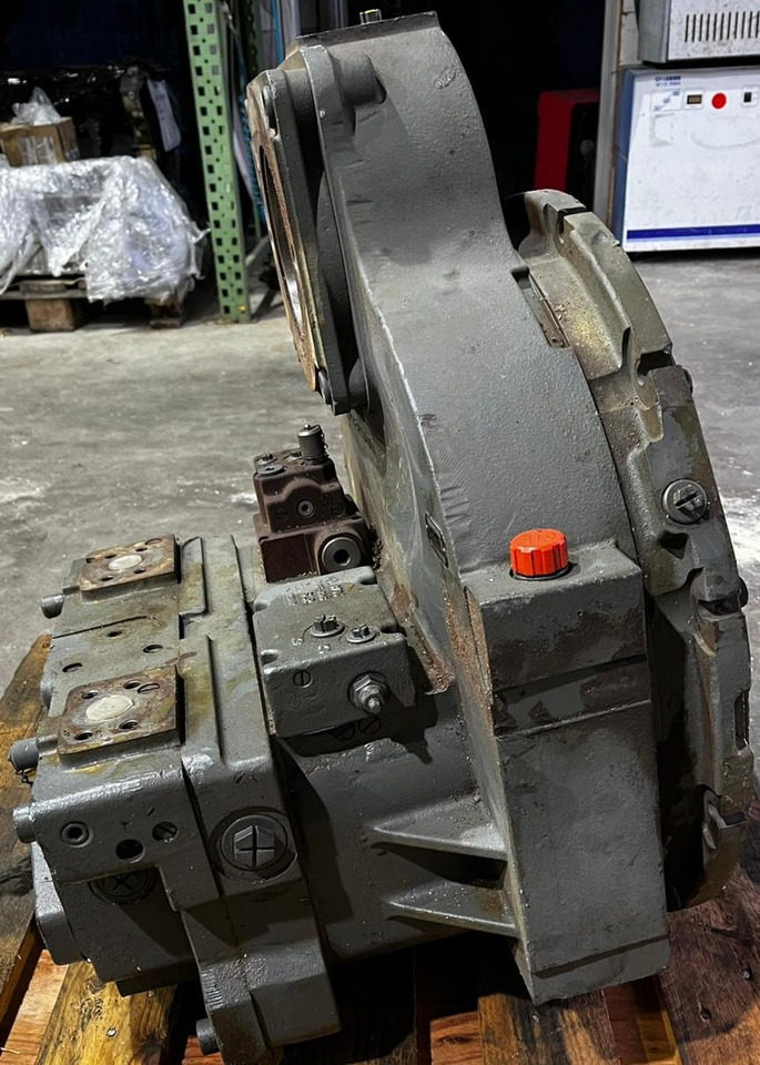 LIEBHERR Axial Piston Pump DPVP O 108 - Bomba hidráulica: foto 1 LIEBHERR Axial Piston Pump DPVP O 108 - Bomba hidráulica: foto 1
