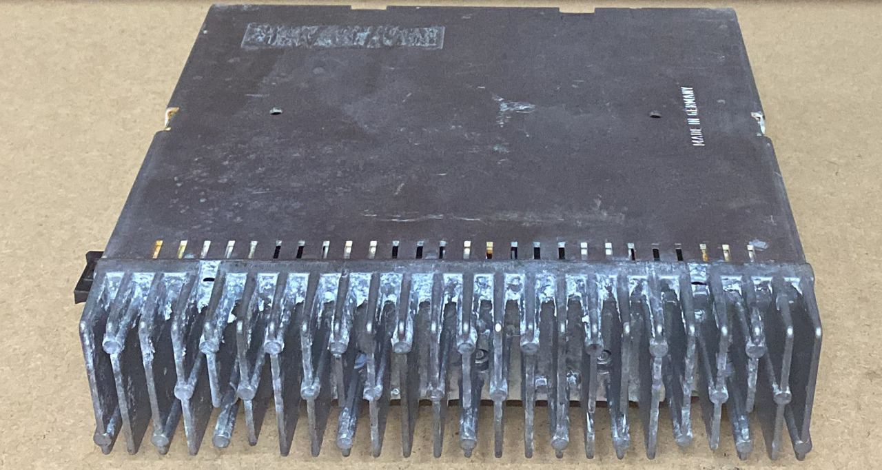 Mercedes Benz Becker Amplifier A211 827 45 42 - Unidad de control: foto 1 Mercedes Benz Becker Amplifier A211 827 45 42 - Unidad de control: foto 1