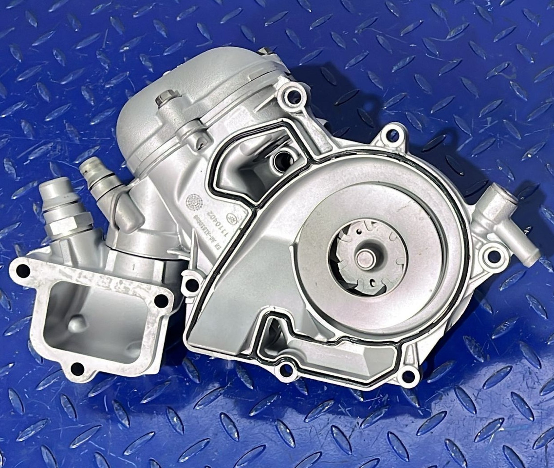Mercedes Benz Waterpump Atego OM936 - Bomba de refrigerante: foto 5 Mercedes Benz Waterpump Atego OM936 - Bomba de refrigerante: foto 5