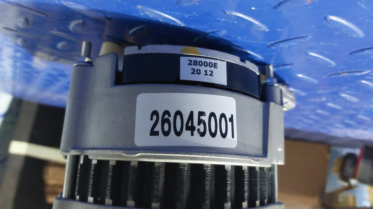 PERKINS 2871A163 - Alternador para Camión: foto 2 PERKINS 2871A163 - Alternador para Camión: foto 2