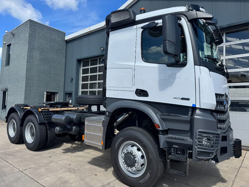 Leasing de Mercedes-Benz Arocs 4058 AS 6x6 Tractor Head 180T Push Pull EURO-3 Mercedes-Benz Arocs 4058 AS 6x6 Tractor Head 180T Push Pull EURO-3: foto 10