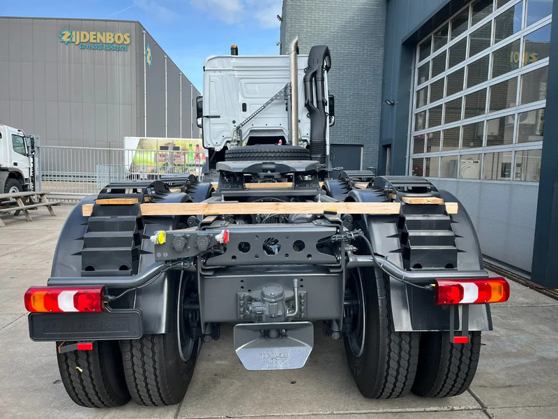 Mercedes-Benz Arocs 4058 AS 6x6 Tractor Head 180T Push Pull EURO-5 - Cabeza tractora: foto 5 Mercedes-Benz Arocs 4058 AS 6x6 Tractor Head 180T Push Pull EURO-5 - Cabeza tractora: foto 5