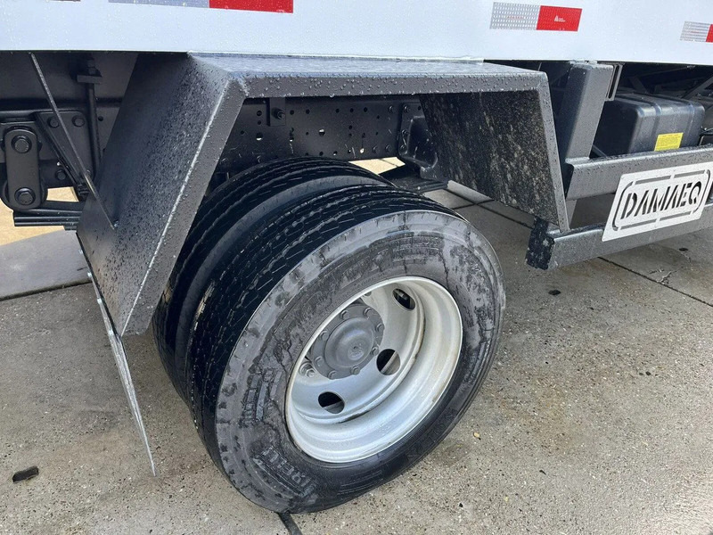 Leasing de Mercedes-Benz Accelo 815 4x2 Garbage Compactor (2 units) Accelo 815 4x2 Garbage Compactor (2 units) Mercedes-Benz Accelo 815 4x2 Garbage Compactor (2 units) Accelo 815 4x2 Garbage Compactor (2 units): foto 16